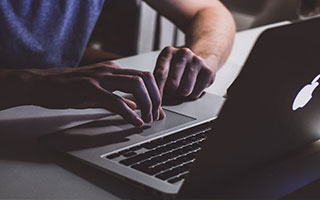 切尔西新援疑似公布新恋情！给对方一张无限额信用卡